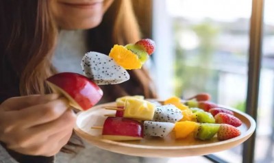 Learn the Correct Rules for Eating Fruits from Experts