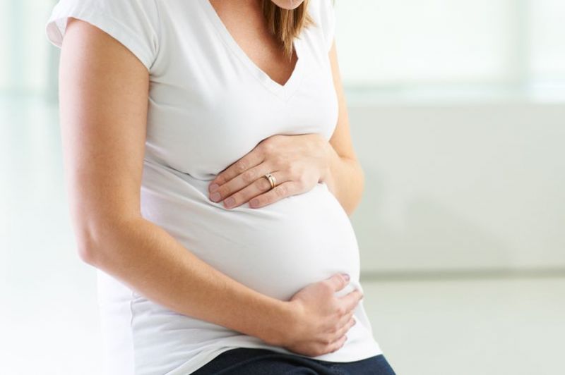 गर्भवती महिलाओं के लिए फायदेमंद होता है दूध और गुड़ का सेवन