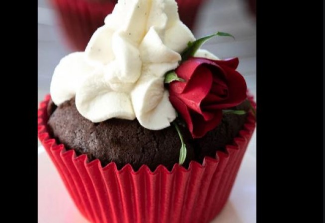 Make cupcakes for your partner on Propose Day