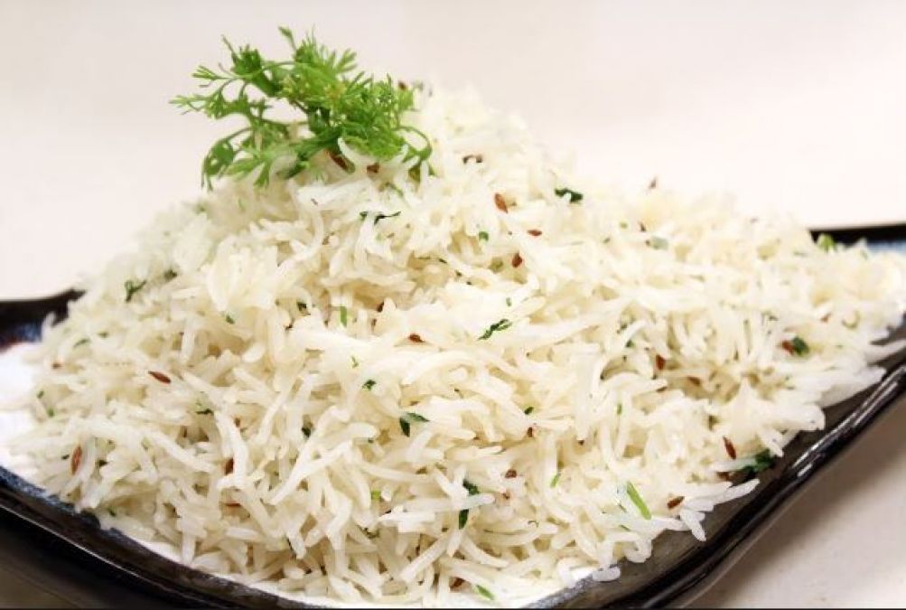 Jeera Rice Recipe: सादे चावल खा कर ऊब गये है, तो बनाइए बहुत ही स्वादिष्ट जीरा राइस 