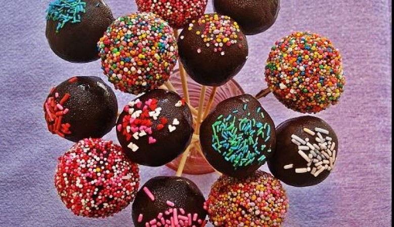 Kids will love the delicious cake pops, very easy to make