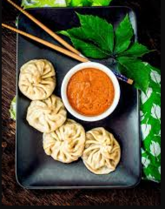 Recipe of Chilli Momos, Serve it with red chill sauce and Mayonnaise