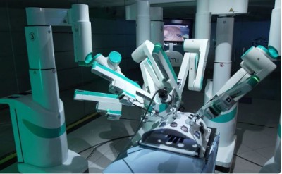 अब डॉक्टर नहीं बल्कि रोबोट करेगा इंसानों का ऑपरेशन...!