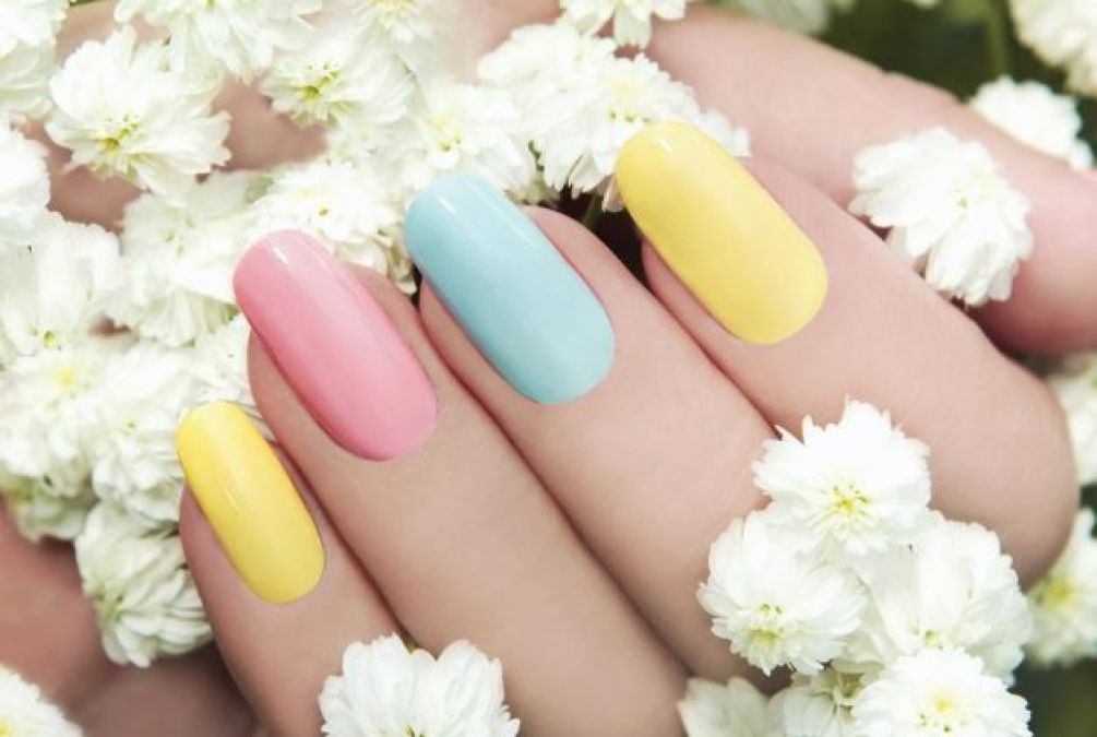 Monsoon Specials: Use this nail polish for beautiful nails in rainy days