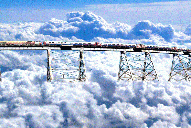 Now you too enjoy the fun of travelling in the train between clouds