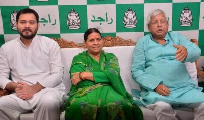 Railway-hotel tender case: CBI files charge sheet against Lalu, Rabri Devi and 14 others