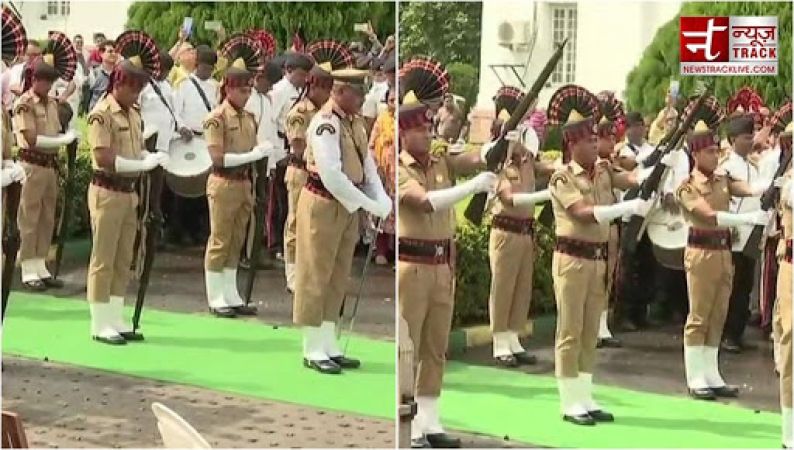 Somnath Chatterjee given a 21 gun salute