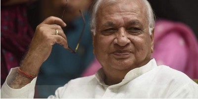 Kerala Governor Arif M Khan advises Jewellery Firms Not to Have Brides as Models