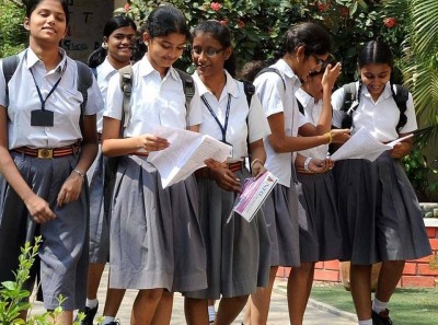 Tamil Nadu government should reconsider opening schools: Former minister Vaigai Selvan