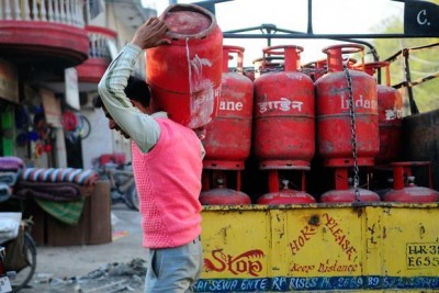 Cooking gas cylinder price hiked by Rs 25; Check rates in your city