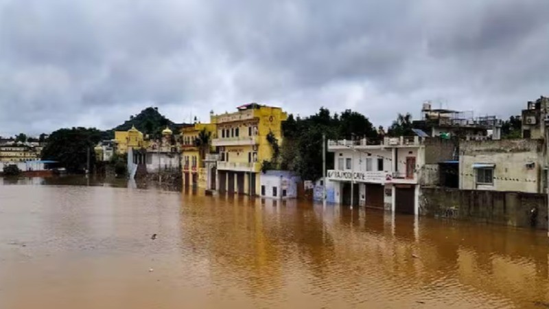 Rajasthan rains: Crater in Sawai Madhopur leads to land collapse, flooding in villages