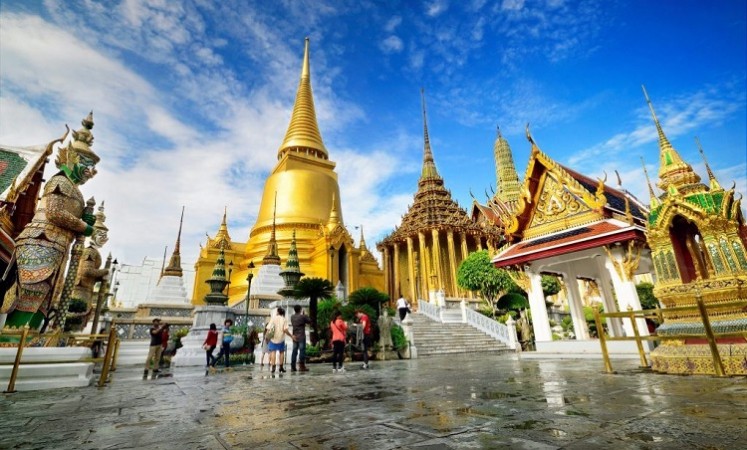 Thailand Mulls Easing Visa Regulations to Attract Indian and Chinese Tourists