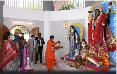 राम नाथ कोविंद ने ढाका में  ऐतिहासिक काली मंदिर का उद्घाटन किया