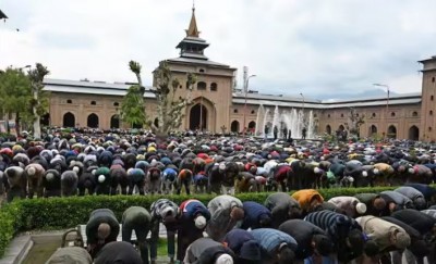 Jammu Kashmir: Jamia Masjid Resumes Friday Prayers After 10-Week Hiatus