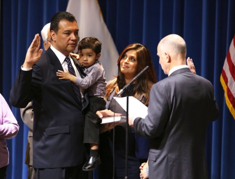 Alex Padilla to replace Kamala Harris in the US Senate, California Governor