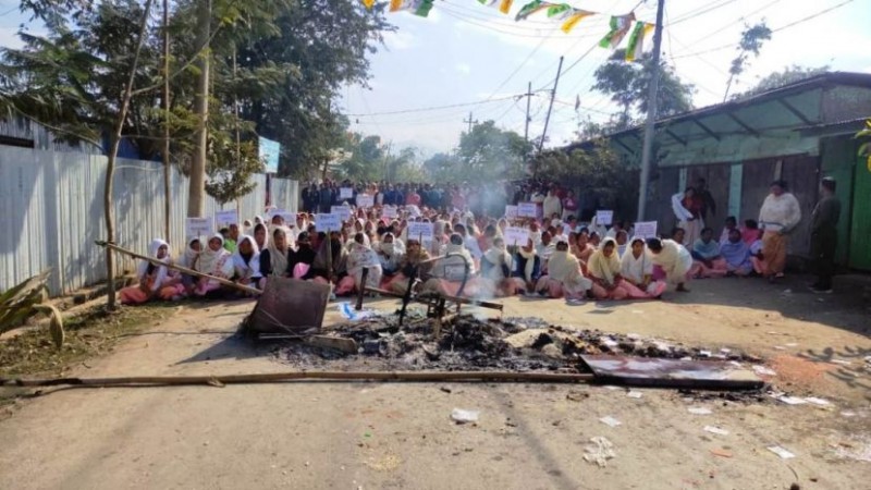 चुनाव से पहले मणिपुर में हिंसा: हीरोक गांव में लगा कर्फ्यू