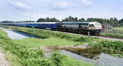 रेलवे ने  किसानों और ट्रांसपोर्टरों की सहायता के लिए किसान रेल ट्रेनों का संचालन किया