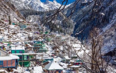 Stunning snowfall destinations in Himachal, tourist inflow to New Year celebrations