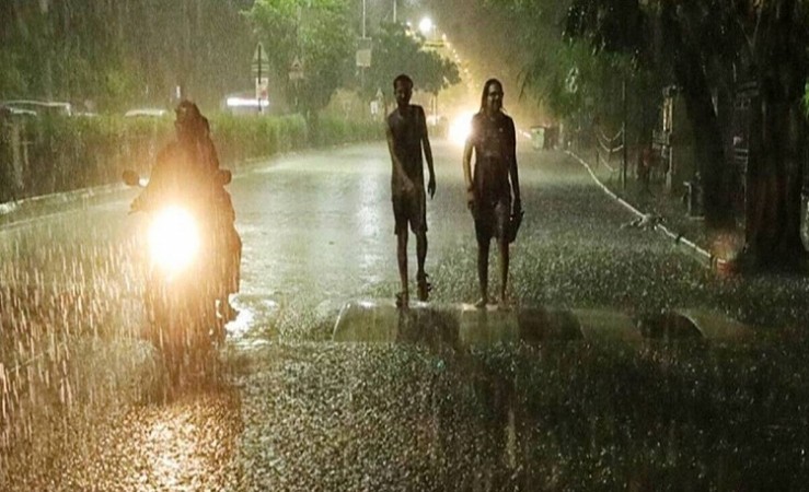 चेन्नई में भारी बारिश, बारिश से जुड़ी घटनाओं में तीन की मौत