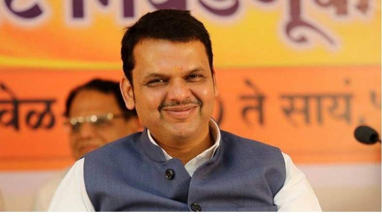 Fadnavis comes to Indore and secretly goes to Vadodara, intensifies exercise of 'BJP government' in Maharashtra