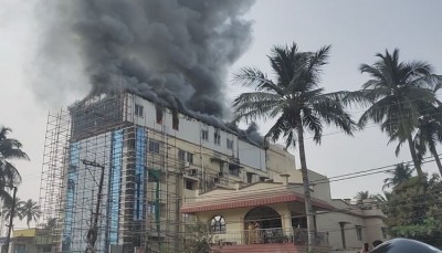 Major Fire Breaks Out At Pvt Hospital In Cuttack