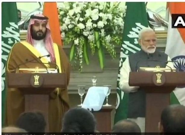 PM Narendra Modi and Saudi Arabia Crown Prince MBS Sign MoUs