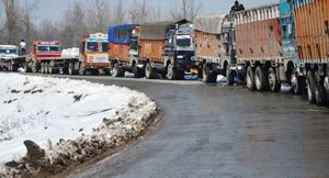 Jammu-Srinagar National Highway closed due to landslide