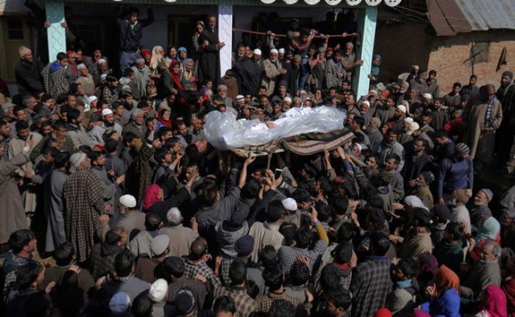 Kashmir anguishes on Jawan's death, coffin reached Punchpora mosque