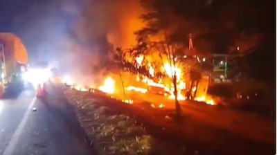 तेलंगाना: चित्तूर जा रही बस में आग लगने से महिला की मौत