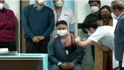 AIIMS Sanitation employee the first person in Delhi to get COVID-19 Jab