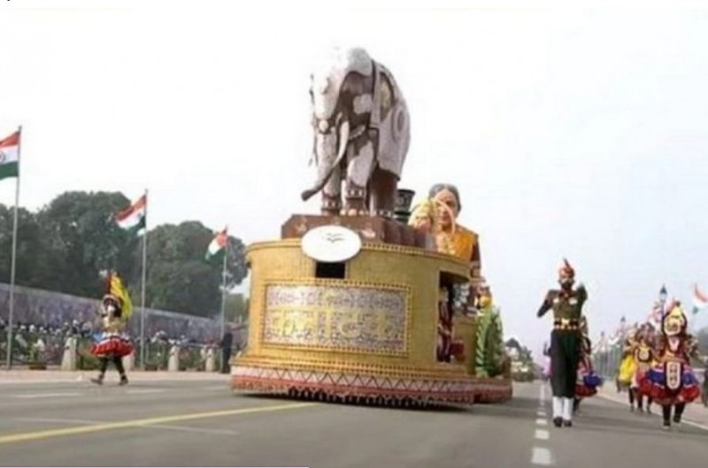 73rd Republic Day parade: Rich folk art handicraft shine in Karnatakas tableau