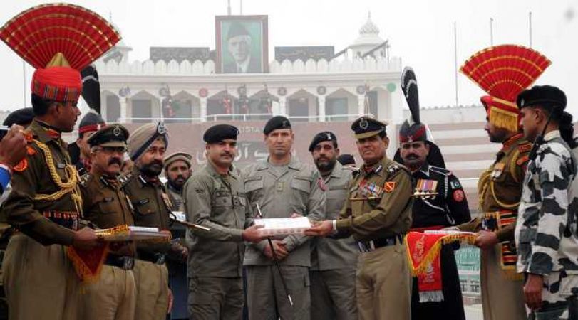 Indian's 'Veer' soldiers celebrate R-Day at Attari-Wagah border