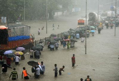 Things worsen due to heavy rains in Mumbai, schools closed, bridges blocked