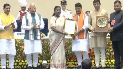 Indore 'Swachhata mein Sirmor': City crowned cleanest for eighth consecutive time