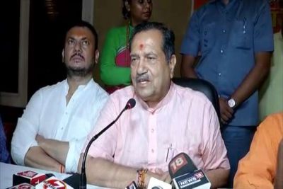 RSS Leader Indresh Kumar gives Solution to end Lynchings: Stop Eating Beef, Develop Right Sanskaar