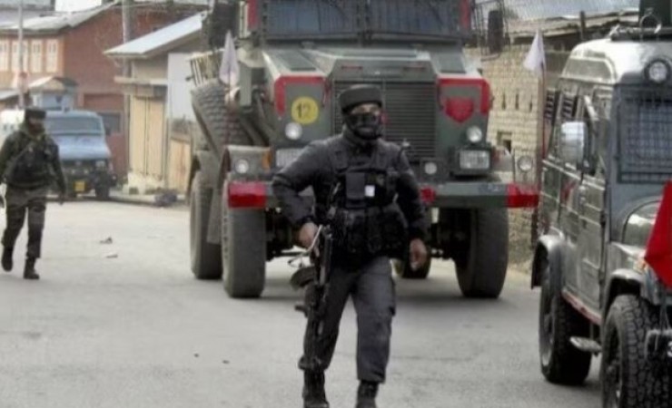 Al-Badr Hybrid Terrorist Arrested in Srinagar with Arms and Ammunition