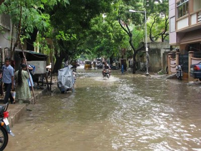 Maharashtra: Mumbai receives heavy rain as monsoon