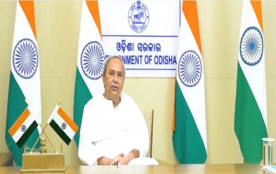 Odisha CM grants Rs 50K each to ST/SC students to study degree course