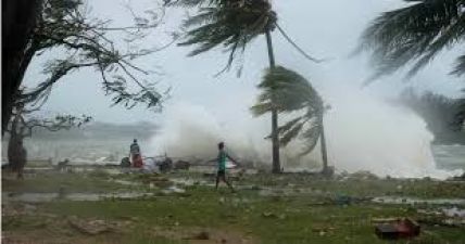 IMD warns Gujarat and Maharashtra against cyclones