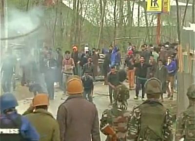 One person lost his life during clash with security forces in J&k Budgam