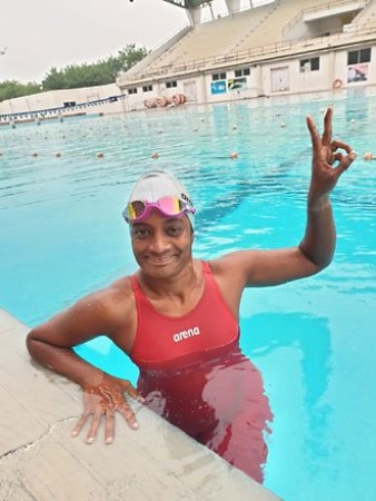 Telangana's 47-year-old woman swims across Palk Strait