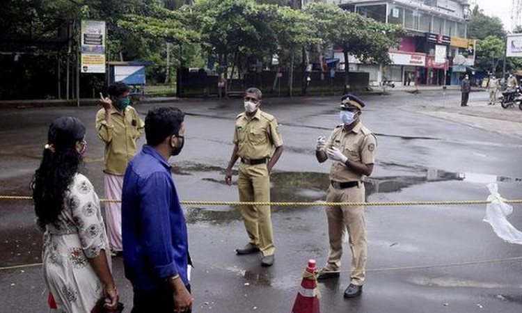 Covid-19: Kerala activates Triple Lockdown in 4 Districts from Sunday