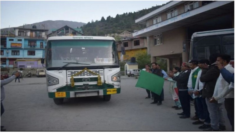 Bus service restored on the country’s longest Delhi-Leh route after 8 months