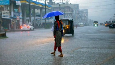 केरल में भारी बारिश, छह जिलों में ऑरेंज अलर्ट