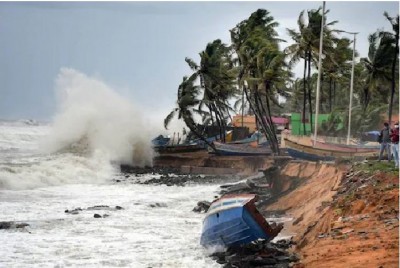 Cyclone Tauktae के कारण गुजरात में हुई 4 लोगों की मौत