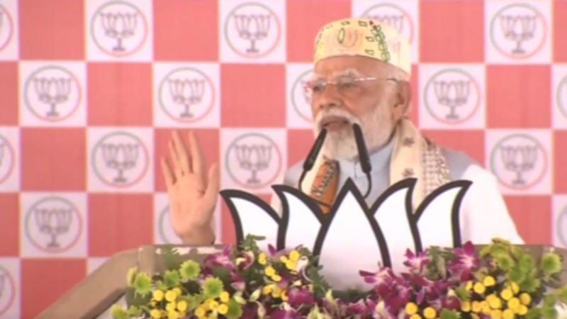 PM Modi targets RJD, Congress in Bihar, accuses them of protecting infiltrators