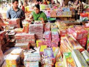 पश्चिम बंगाल और ओडिशा में पटाखे फोड़ने पर लगा प्रतिबंध