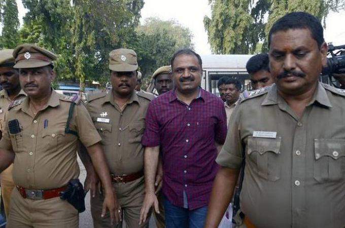 Rajiv Gandhi assassination case: SC seeks Centre's outlook on releasing Perarivalan