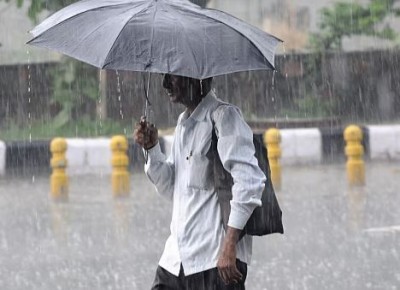 तमिलनाडु के तटीय और अंदरूनी जिलों में भारी बारिश के कारण बंद हुए स्कूल