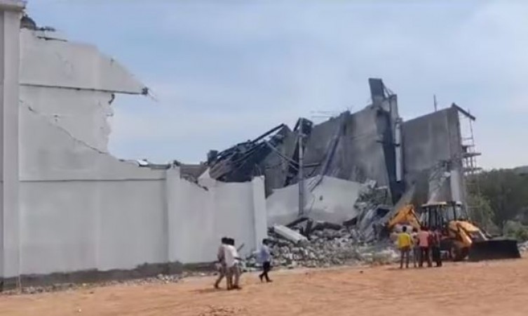 Tragedy Strikes as Indoor Stadium Under Construction Collapses in Telangana, Resulting in Fatalities and Injuries